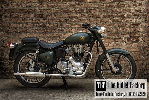 Royal Enfield Bullet 350 cast iron engine, custom painted matt green